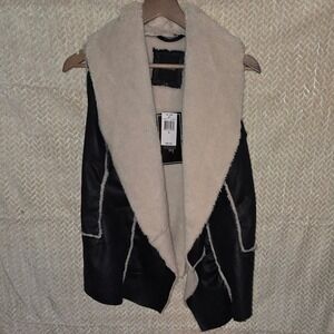 Me Jane Vest Faux Leather Black Sleeveless Open Front Sherpa Lined Small New NWT